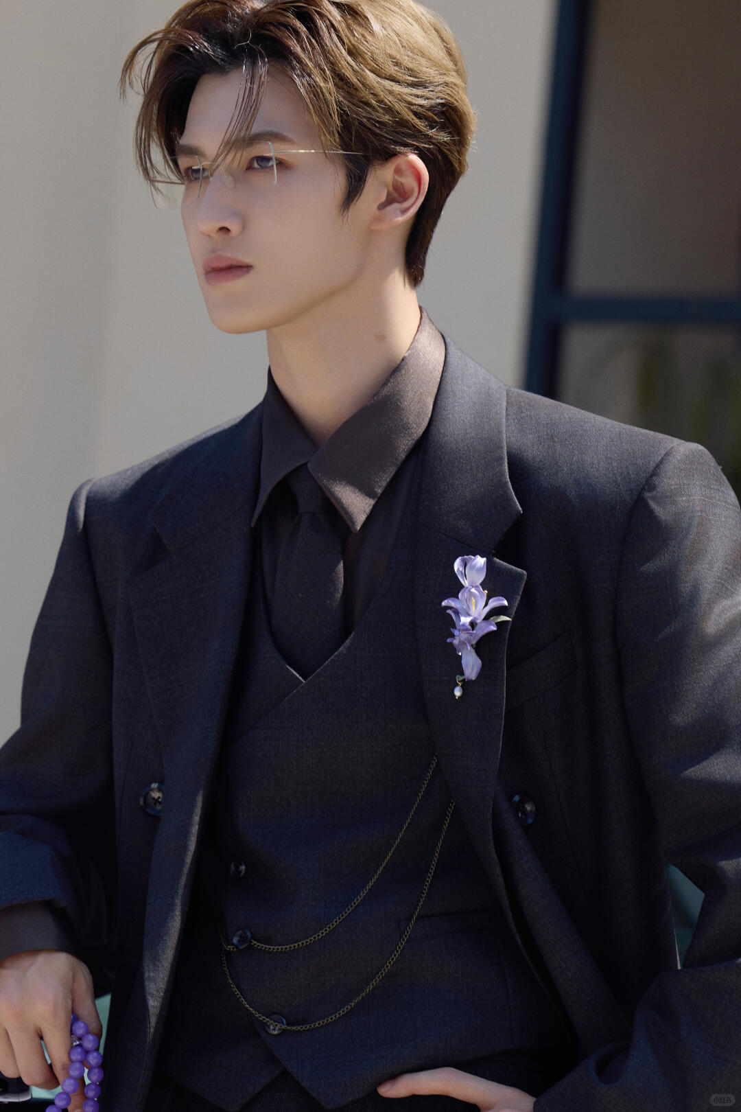 Ronghua Purple Iris Brooch
